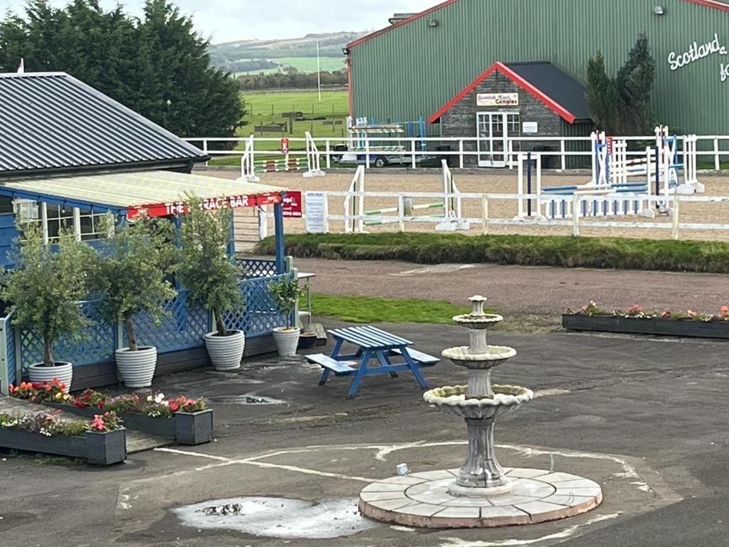 Scottish Equi B&B Ланарк Екстер'єр фото