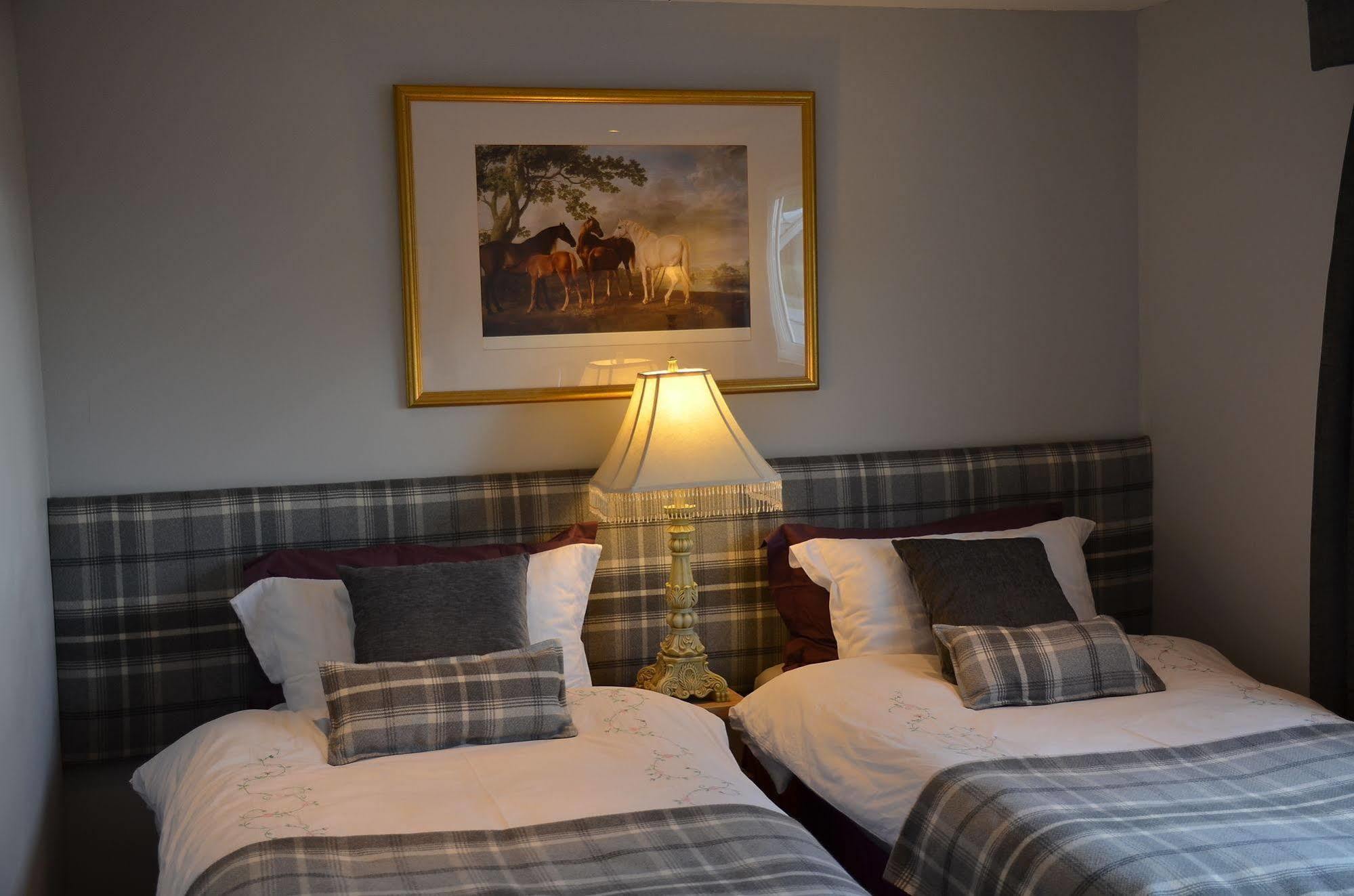 Scottish Equi B&B Ланарк Екстер'єр фото